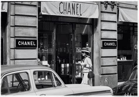 coco chanel first store paris|Coco Chanel designs by year.